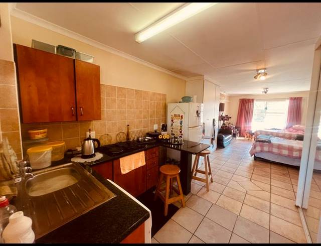 1 BEDROOM APARTMENT FOR SALE IN RIETFONTEIN